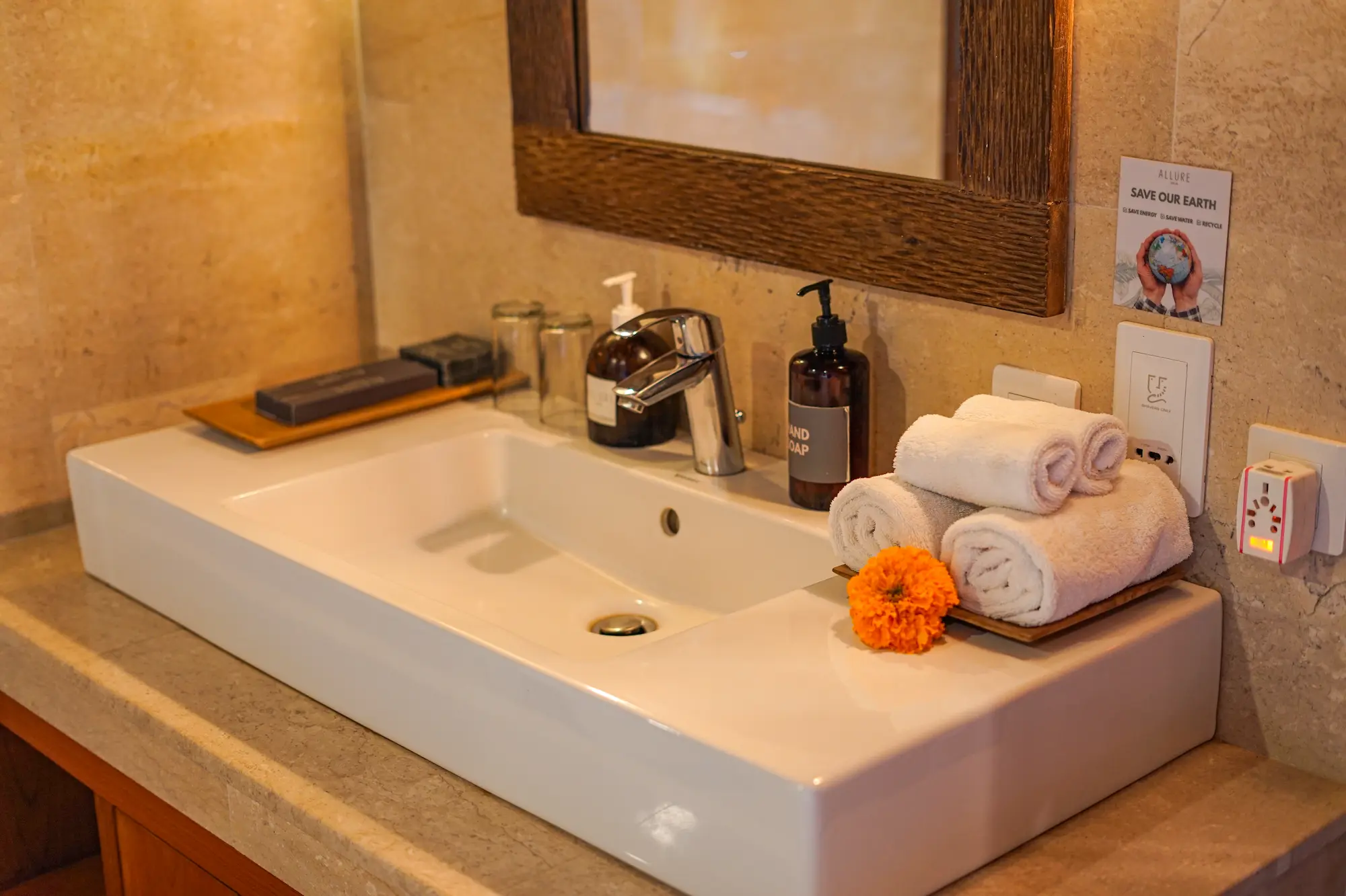 One Grand Deluxe Room (Bintang)